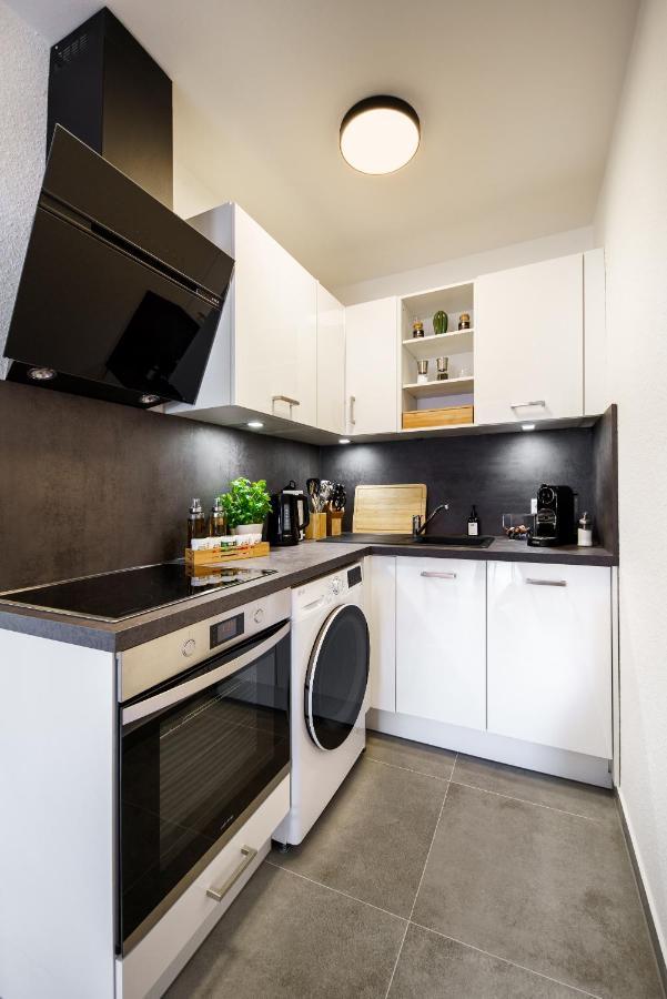 Staytona - Parkpl. - Balkon - Wlan - Netflix - Wfh Taunusstein Exterior foto